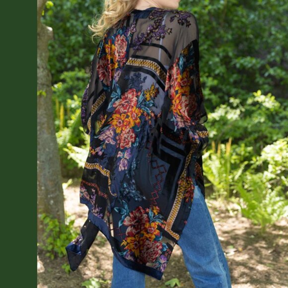 Ky Soreco Boho Velvet Burnout Floral Flyaway Kimono Poncho Sheer Shawl Ruana - Picture 2 of 5